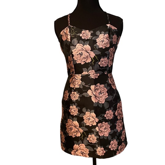 Forever 21 Dresses & Skirts - Forever 21 Floral Print Mini Dress‎ Spaghetti Strap Black Pink Sz S